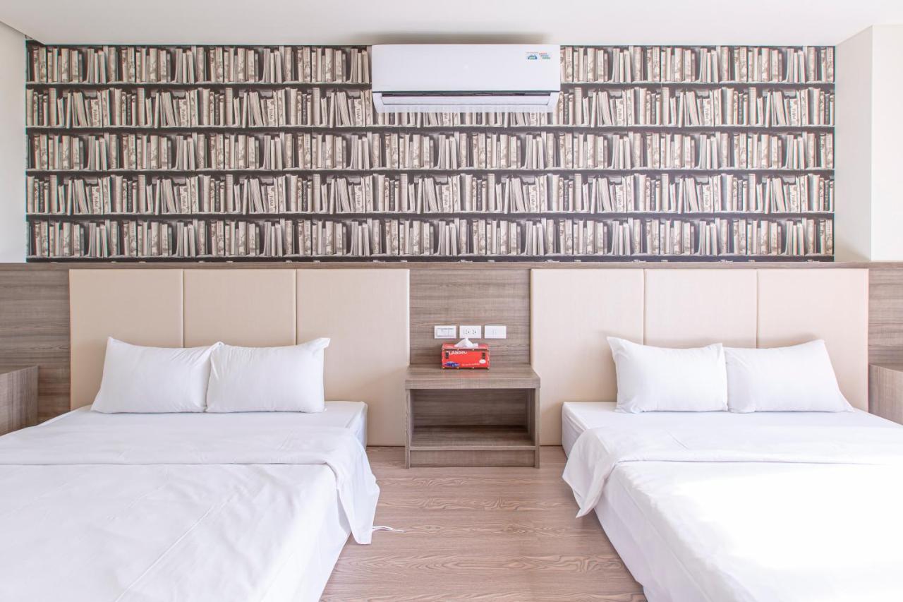 Sharp B&B Манонг Екстериор снимка